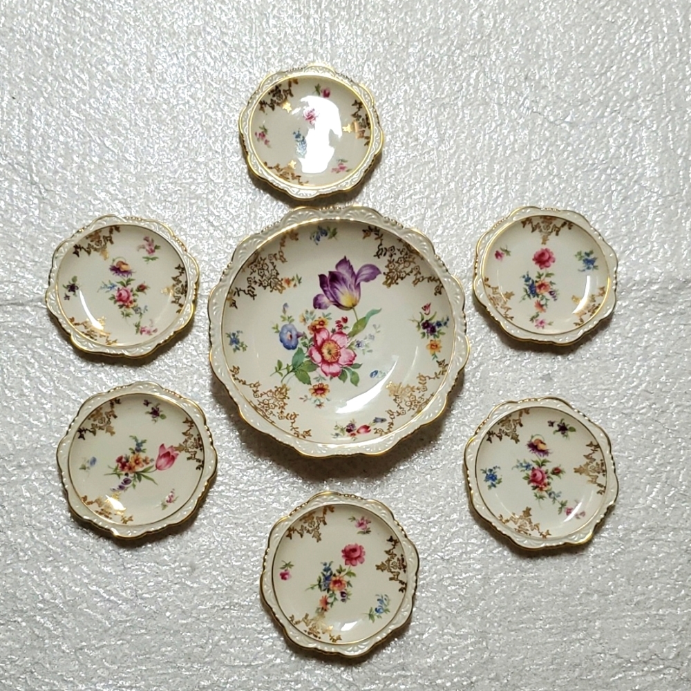 Vintage Bavaria Wunsiedel Porcelain Set